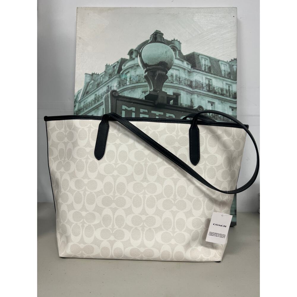 NWT Coach CP074 City Tote Chalk White Signature Canvas Leather Shoulder Tote Bag - Picture 2 of 7